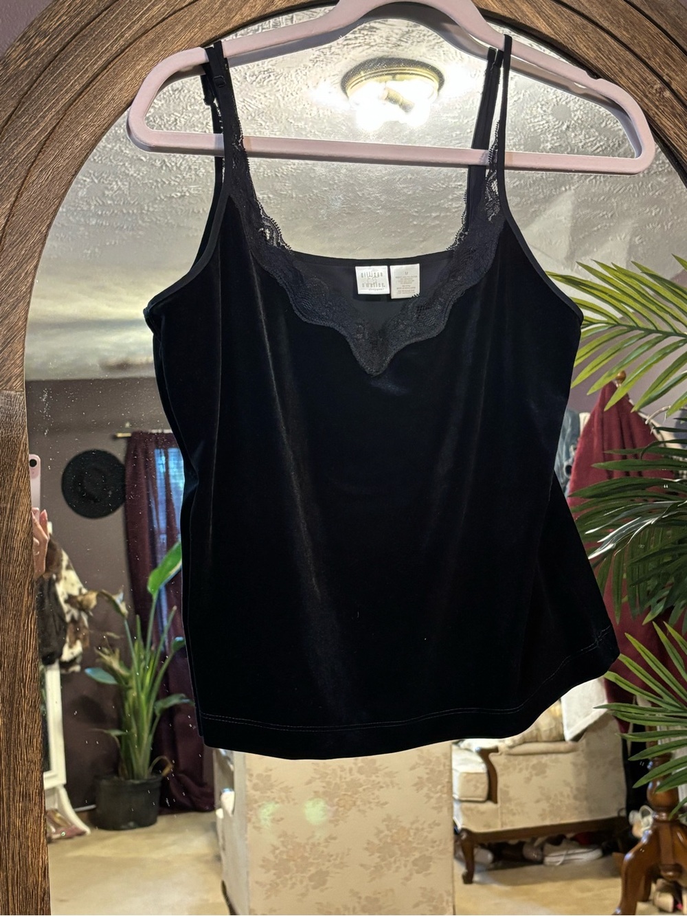 Gilligan & O'Malley Black Velvet Lace-Trim Camisole